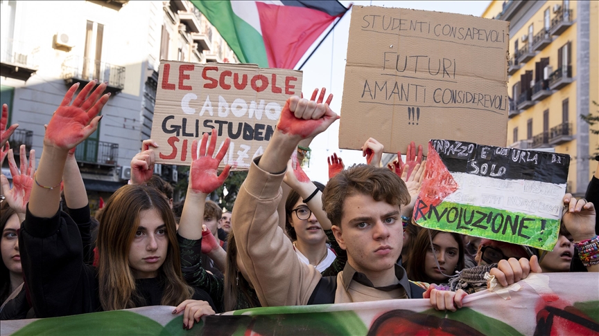 Studentët dhe nxënësit në Itali protestojnë kundër qeverisë Meloni