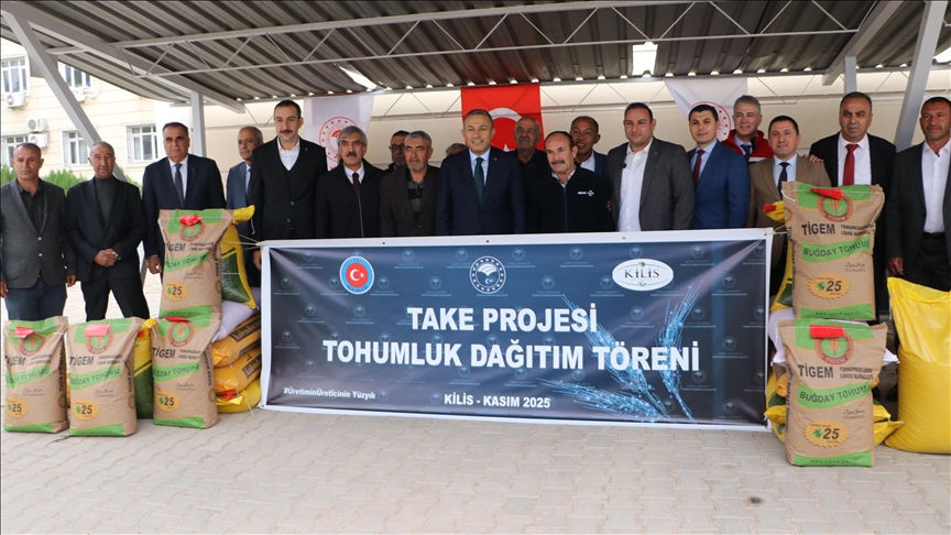 Kilis'te çiftçilere 737 ton tohum dağıtıldı