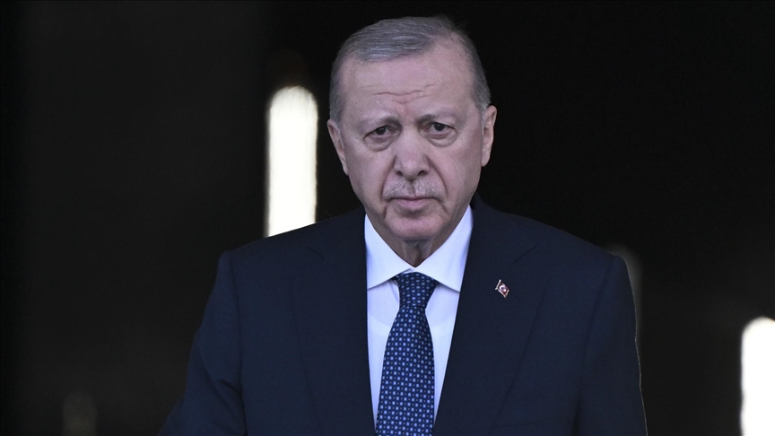 أردوغان يعزي في استشهاد قائد طائرة إطفاء تحطمت في كرواتيا