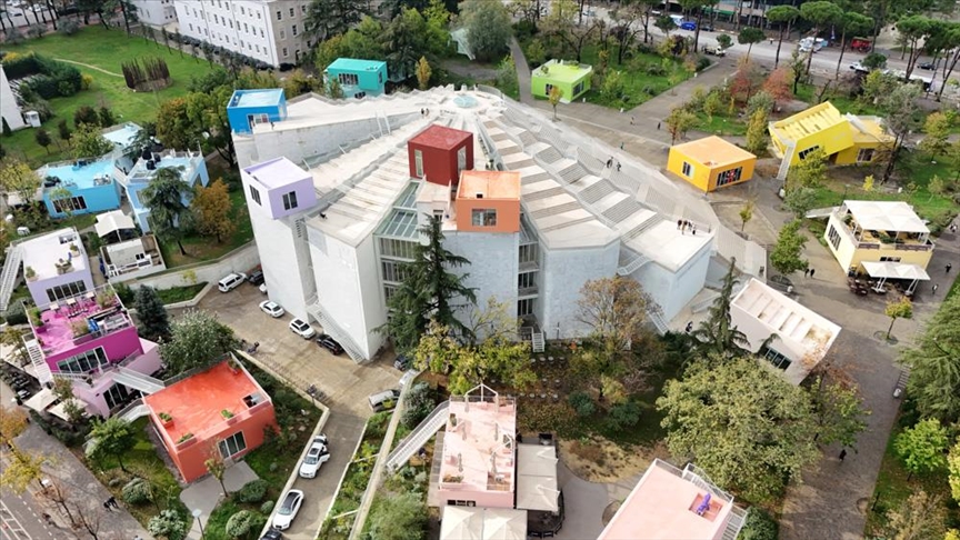 Piramida u Tirani, od muzeja bivšeg diktatora Envera Hodže do turističke atrakcije