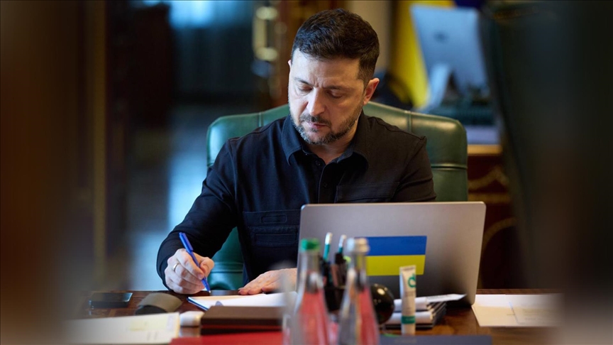 Зеленский и Алиев обсудили ракетный удар по посольству Азербайджана в Киеве