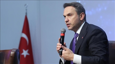 Bakan Bayraktar, EPIX söyleşisinde enerji uzmanlarıyla buluştu