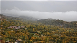 Li Bedlîsê daristanên Hîzanê bi rengên payîzê xemilîn