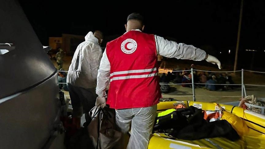 ليبيا.. مصرع 4 مهاجرين غير نظاميين بانقلاب قاربين قبالة شواطئ الخمس