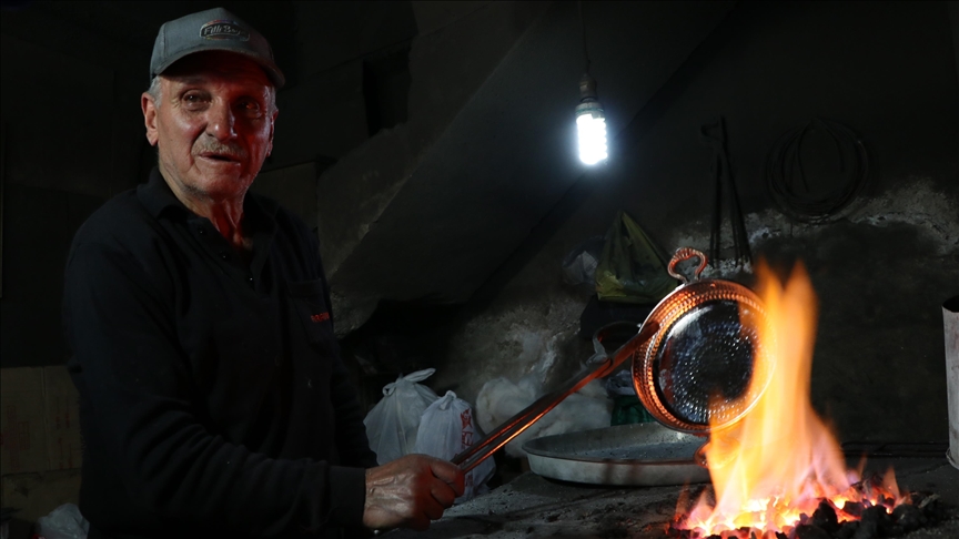 Turqi  kallajxhiu që e ka mbajtur ndezur zjarrin për 61 vjet