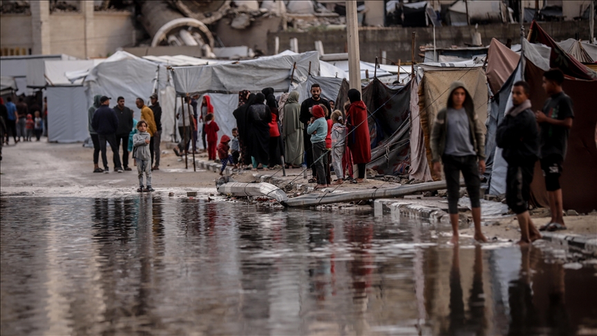 Šatori raseljenih civila poplavljeni u Khan Younisu nakon obilnih kiša na jugu Pojasa Gaze