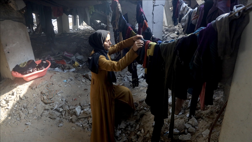 Raseljene palestinske porodice utočište potražile u ruševinama džamije na jugu Gaze