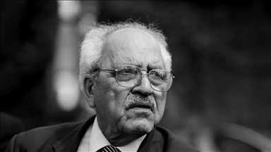 Doğu'nun derin, şiirin güçlü, umudun bitimsiz sesi: Sezai Karakoç