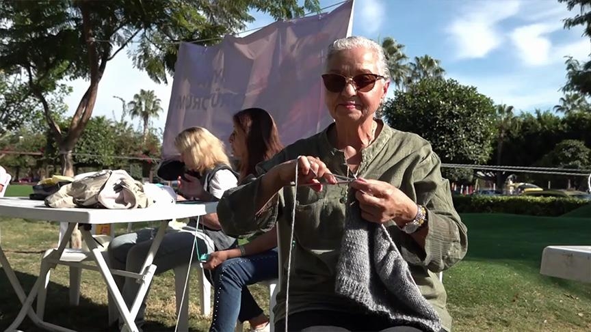 منذ 28 عاما.. نساء يحكن الصوف للمحتاجين بمرسين التركية