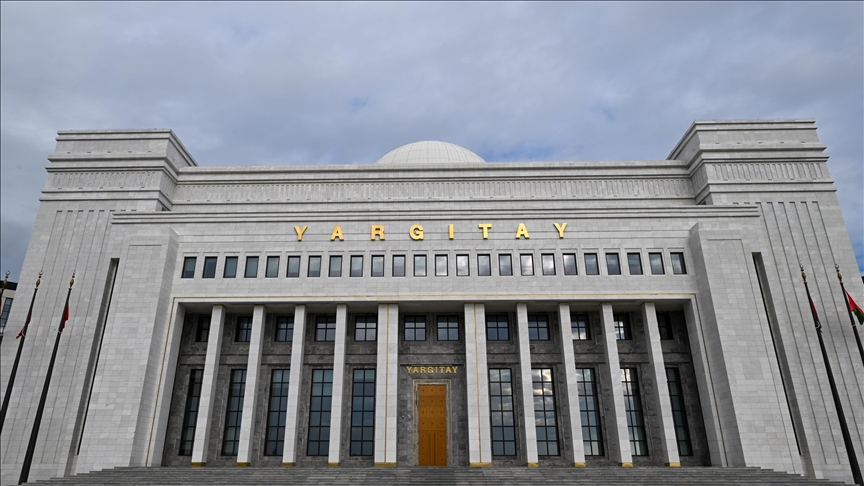 Yargıtay, eski sevgilisinin fotoğraflarını paylaşan sanığa verilen hapis cezasını onadı