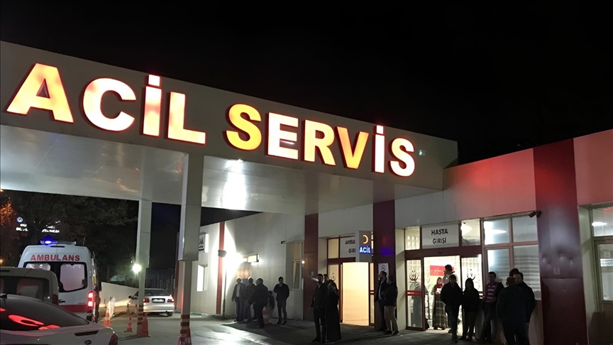 Beyoğlu\'ndaki metro inşaatında iskele çökmesi sonucu yaralanan 2 işçi taburcu edildi