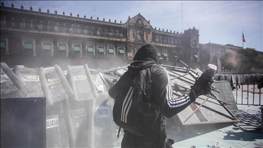 В Мексике тысячи человек вышли на протест против политики безопасности правительства