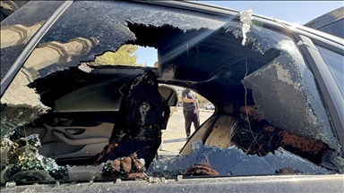 رام الله.. مستوطنون إسرائيليون يعتدون على 4 مركبات فلسطينية