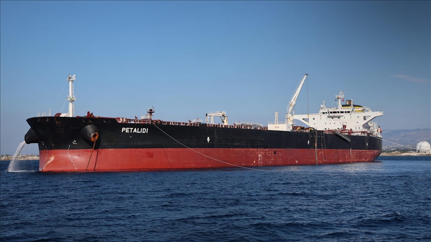 Танкер с 90 тысячами тонн саудовской нефти прибыл в сирийский порт Баньяс