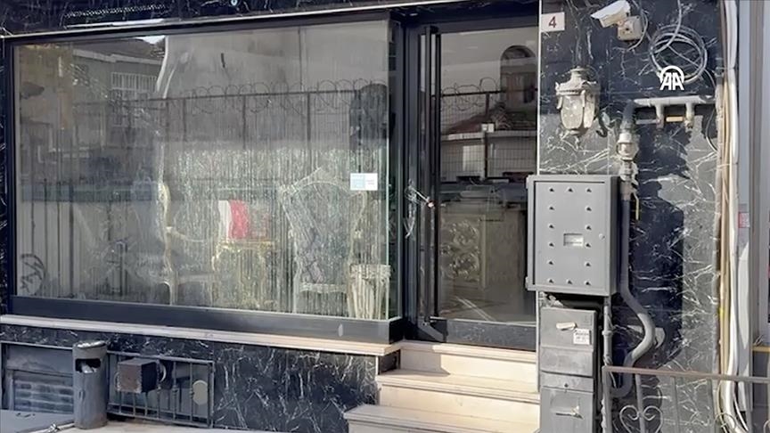 Fatih'te 2 çocuk ile annelerinin ardından baba da hayatını kaybetti