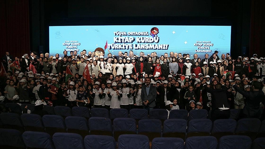 Bursa'da "TÜGVA Kitap Kurdu Yarışması"nın lansmanı yapıldı