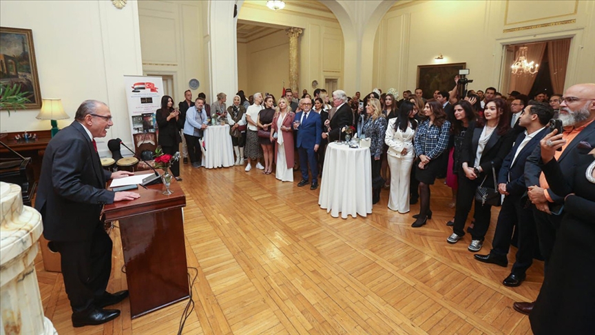 Türkiye'nin Kahire Büyükelçiliği konutunda Kahire Film Festivali’ne katılan Türk delegasyonu onuruna resepsiyon verildi