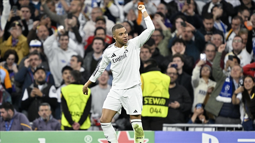 قدم.. أزمة مبابي وباريس سان جيرمان تصل إلى محكمة العمل