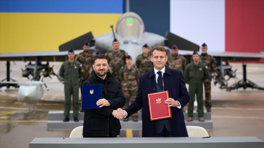 France–Ukraine : signature d’une déclaration d’intention pour l’acquisition de 100 Rafale et de systèmes de défense