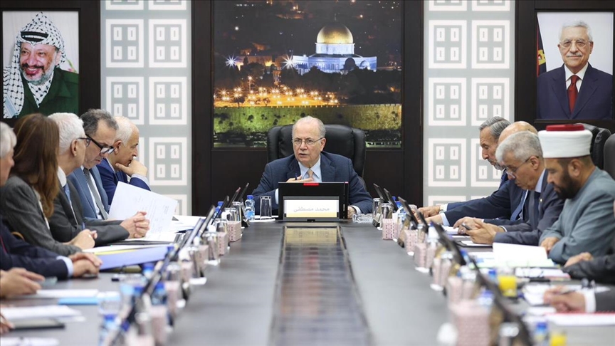 الحكومة الفلسطينية تدعو إلى تحرك دولي لوقف "إرهاب المستوطنين" بالضفة