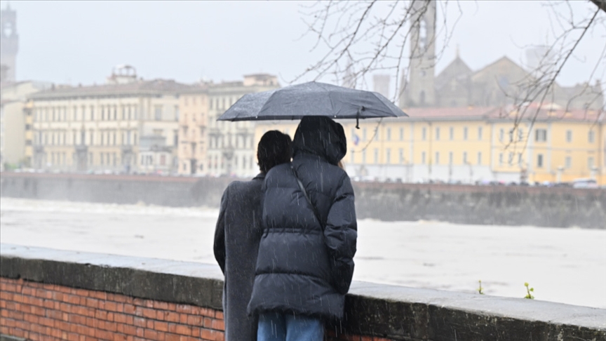 İtalya'da aşırı yağışlar, sel ve taşkınlara yol açtı