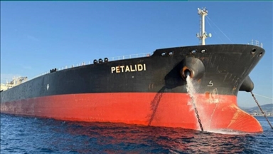 أول شحنة من نوعها.. 650 ألف برميل نفط تصل سوريا قادمة من السعودية 