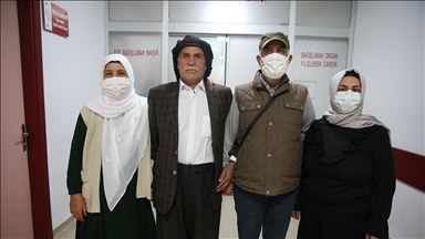 Diyarbakırlı çiftler çapraz böbrek nakli ile eşlerini hayata bağladılar