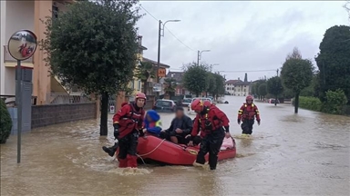Glissement de terrain en Italie : les pompiers annoncent avoir retrouvé un corps 