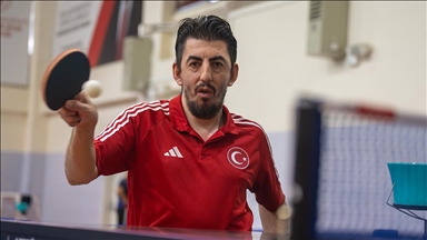 Milli para masa tenisçi Abdullah Öztürk, Avrupa Şampiyonası'nda üç altın madalyanın peşinde