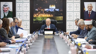 الحكومة الفلسطينية تدعو إلى تحرك دولي لوقف "إرهاب المستوطنين" بالضفة