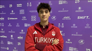 Milli yüzücü Kuzey Tunçelli, Teksas Üniversitesi'nin takımına girdi