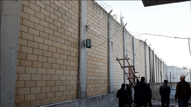 Jérusalem-Est occupée : Un Palestinien blessé par des tirs israéliens près du mur de séparation