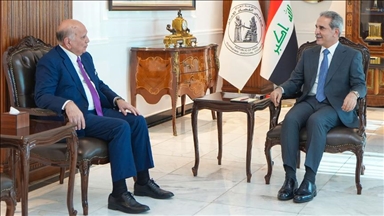 مسؤولان عراقيان يحثان على الإسراع بتشكيل البرلمان والحكومة
