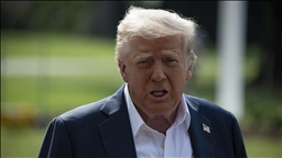 Трамп најави можни разговори со Мадуро додека САД ја засилуваат воената кампања на Карибите