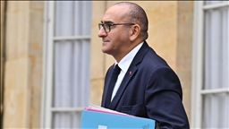 France : Le ministre de l’Intérieur porte plainte contre un humoriste pour une chronique sur les violences policières