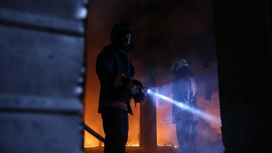 При пожаре в частном доме на юге Казахстана погибли 12 человек, в том числе 9 детей 