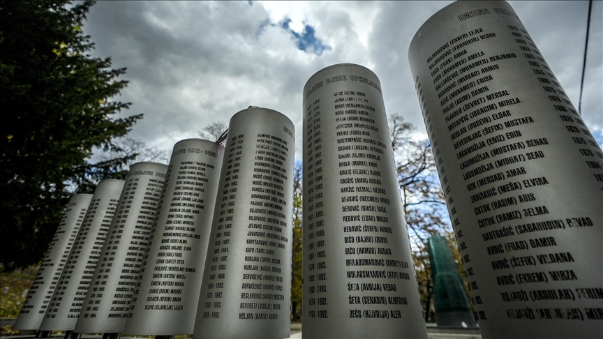 مردم سارایوو خواستار محاکمه تک‌تیراندازان جنگ بوسنی شدند
