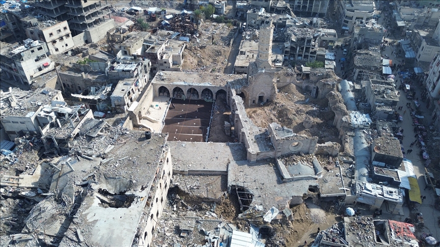 Xhamia e madhe "Omari" në Gaza e lënë në rrënoja