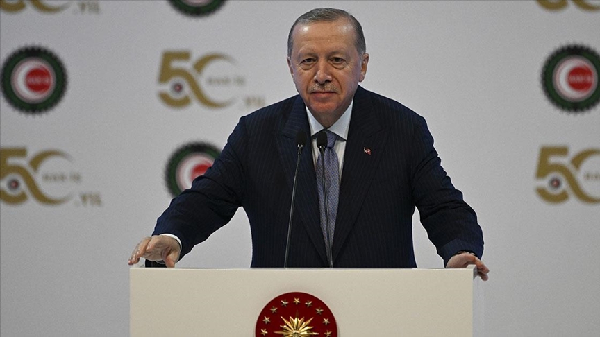 Cumhurbaşkanı Erdoğan: Alın teri ve emek hiçbir ideolojiye ipotek edilemeyecek kadar kutsaldır