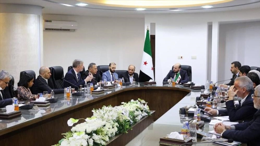 سوريا والبنك الدولي تبحثان التعاون في مجال الكهرباء والماء