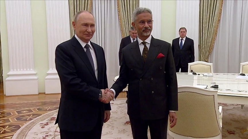 Владимир Путин провел встречу с главой МИД Индии Джайшанкаром