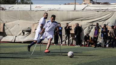 Atletët e amputuar garojnë në "Turneun e Futbollit" në Gaza