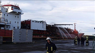 Ukrayna'da isabet alan Türk bayraklı gemideki yangın söndürüldü