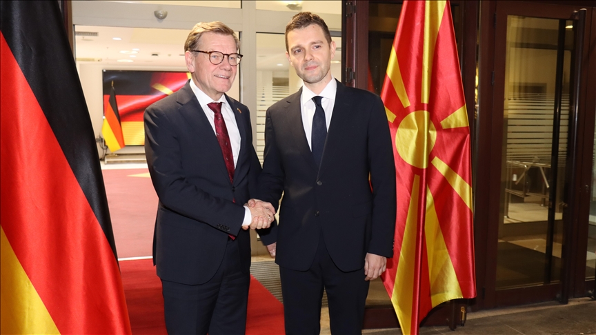 Ministri i jashtëm gjerman Wadephul pritet në Shkup nga homologu Mucunski