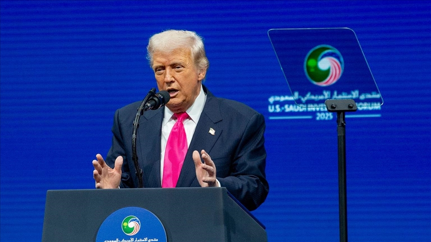 ترامب: سنبدأ النظر في تسوية النزاع بالسودان