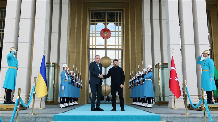 Cumhurbaşkanı Erdoğan, Ukrayna Devlet Başkanı Zelenskiy ile görüştü