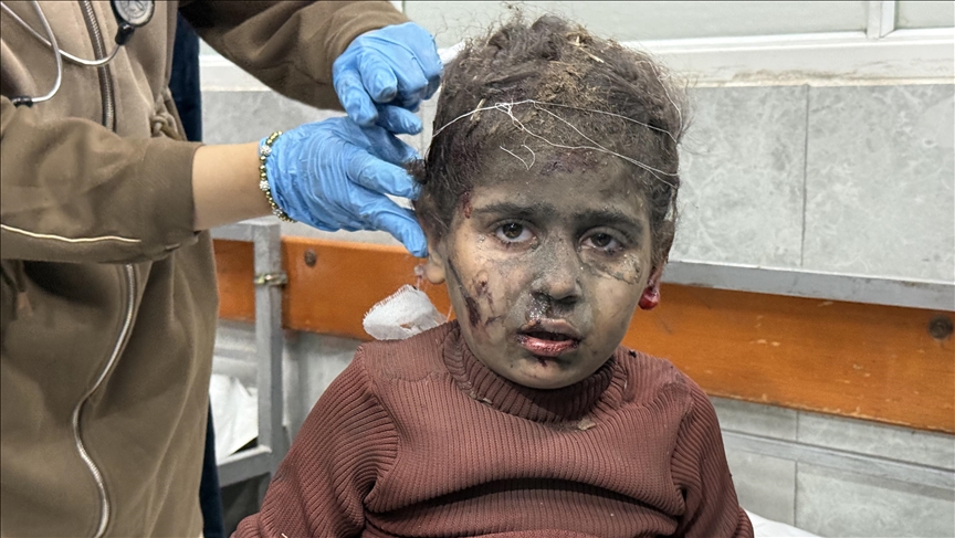 Најмалку 25 Палестинци се убиени, а 77 се повредени во израелските воздушни напади врз Газа, и покрај прекинот на огнот