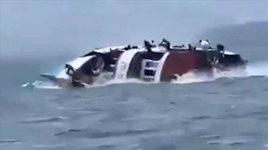 Kongo Demokratik Cumhuriyeti\'nde teknenin alabora olması sonucu 64 kişi kayboldu