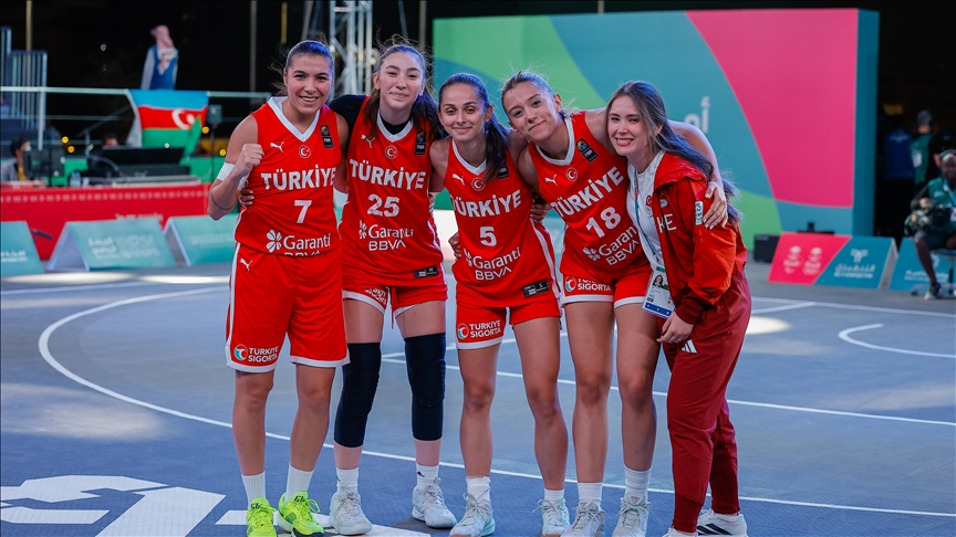 6. İslami Dayanışma Oyunları\'nda 3x3 Kadın Milli Basketbol Takımı finale yükseldi 