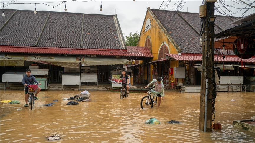 Të paktën 7 të vdekur dhe disa të zhdukur nga rrëshqitja e tokës në Vietnam